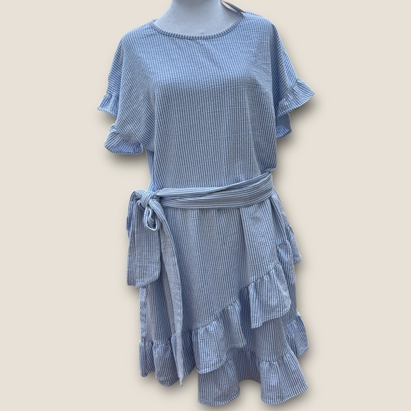 Michael Kors Seersucker Ruffle Wrap Dress NWT‎ Women’s 1X - Picture 3 of 7